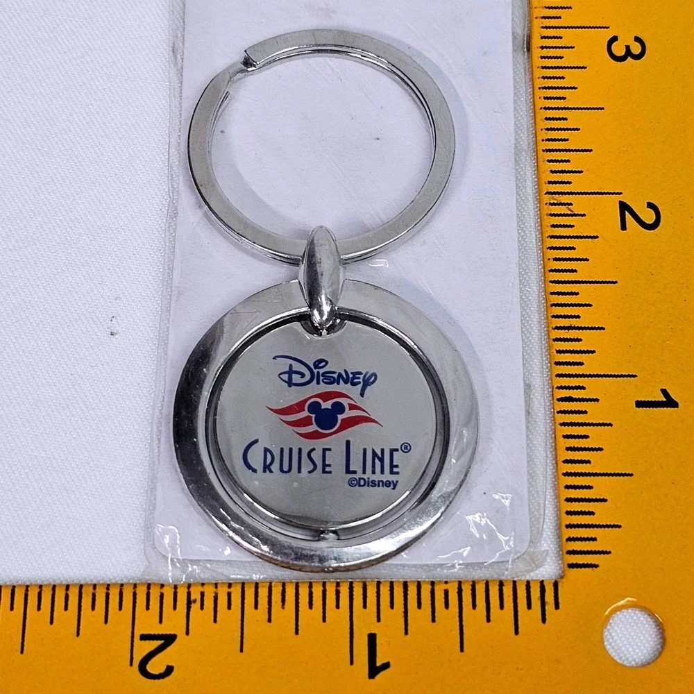 Disney Cruise Line‎ Keychain Silver Tone Metal Logo Souvenir New Ship Vacation